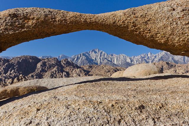 07 alabama hills, lathe arch.jpg